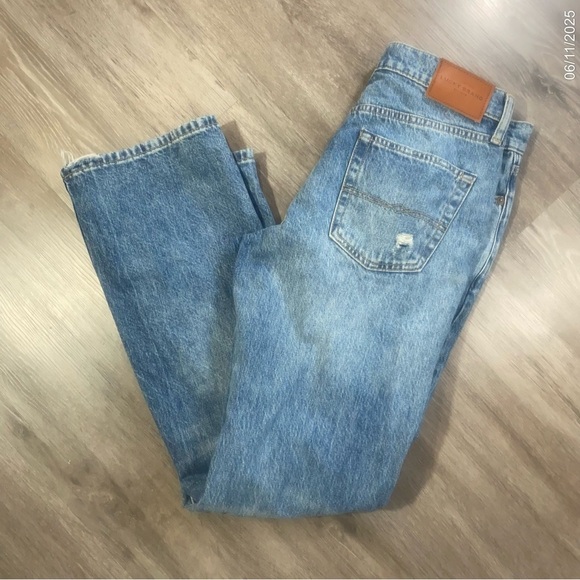 Lucky Brand Men’s Distressed Jeans 30x32 Medium Wash Straight Leg - Picture 4 of 10